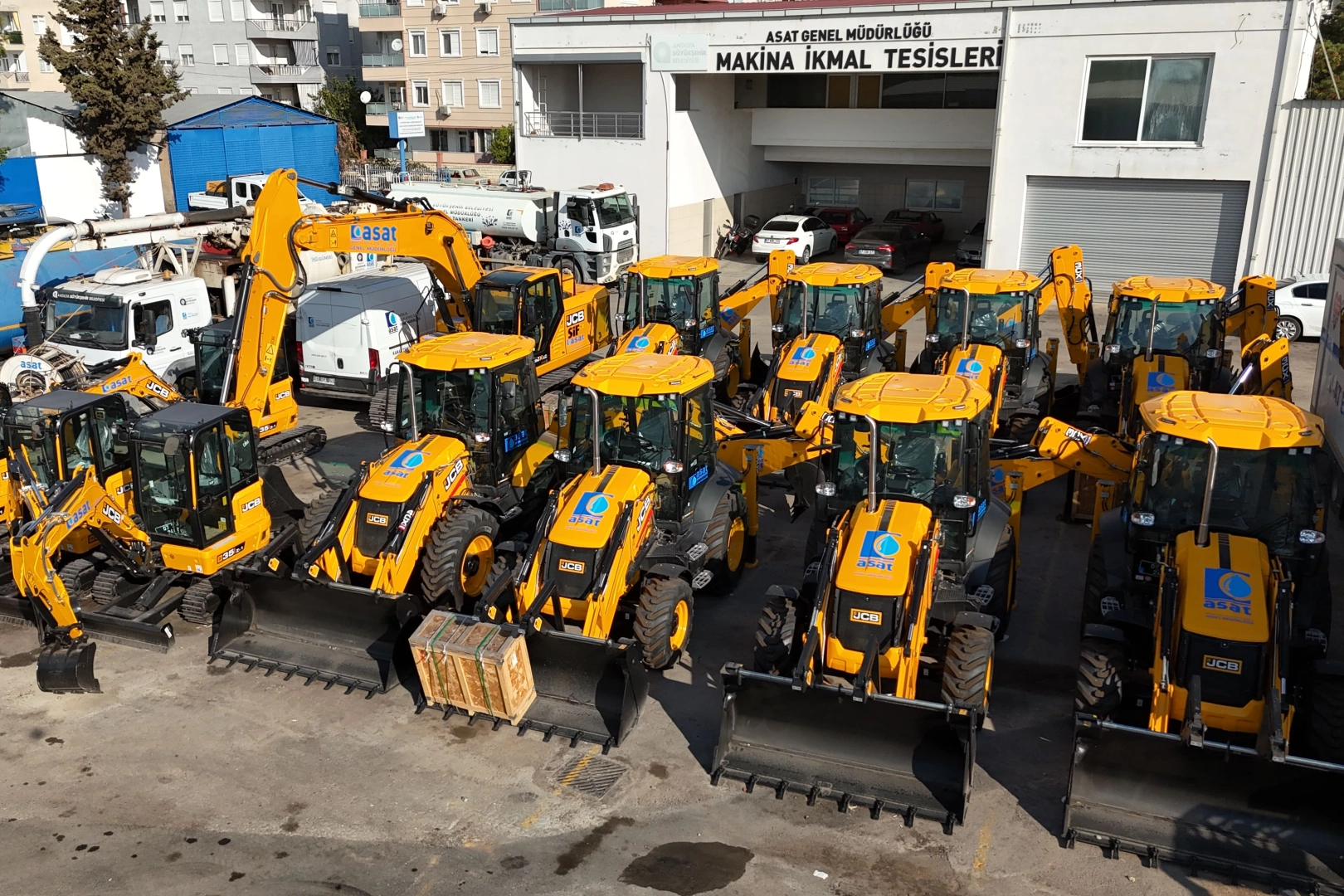 Antalya’da altyapı hizmetlerine 13 yeni araç